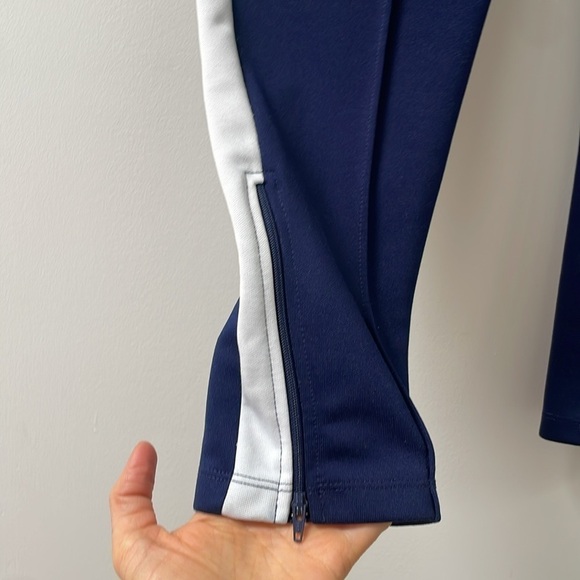 Aritzia Babaton TNA Navy Blue White Stripe Tuxedo Pant track jogger, sz M (S) - Picture 7 of 14